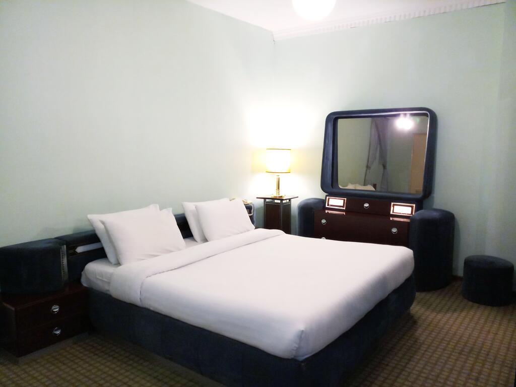 Oriental Palace Hotel - thumb 1