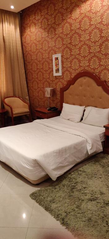 OYO 118 Revira Hotel - thumb 9