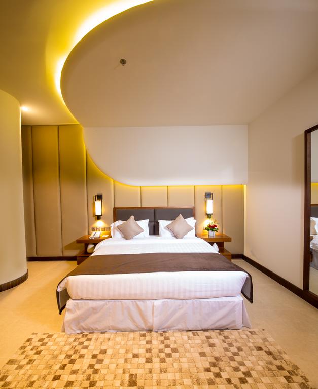 Arch Hotel - thumb 7