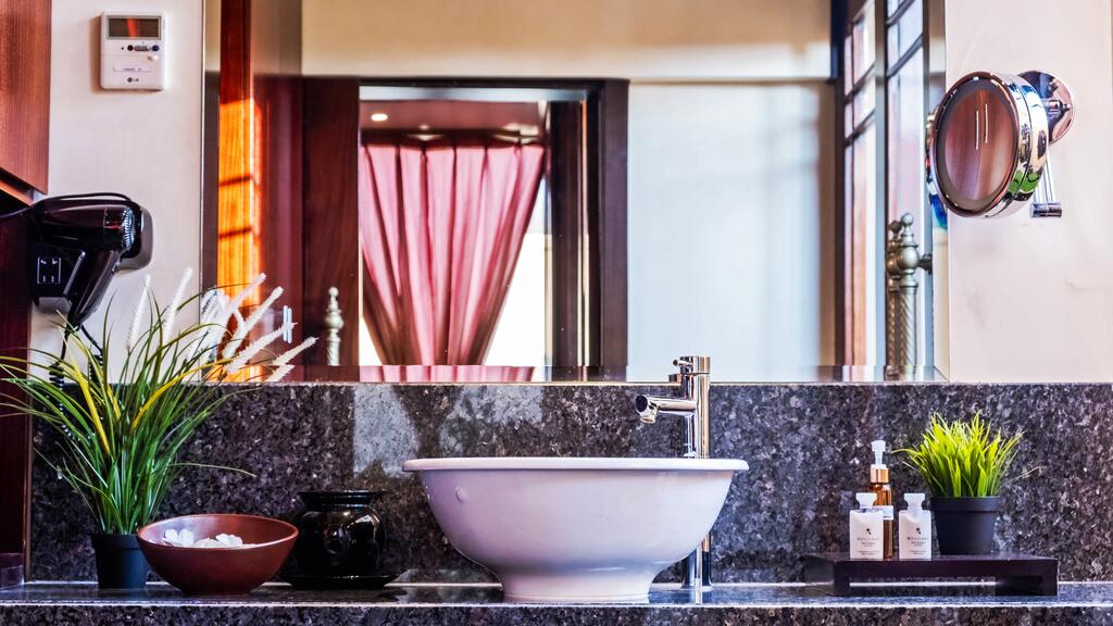 Al Areen Palace & Spa By Accor - thumb 1