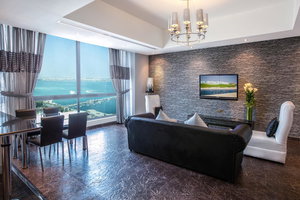 Loumage Hotel & Suites