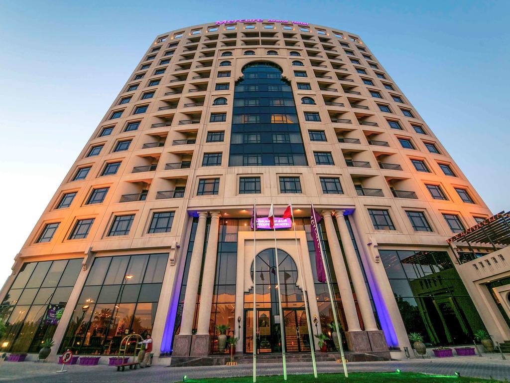 Mercure Grand Hotel Seef / All Suites - thumb 0