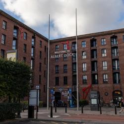 Albert Dock, Liverpool Accommodation Bahrain