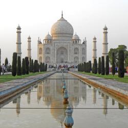 Taj Mahal, Agra Accommodation Bahrain
