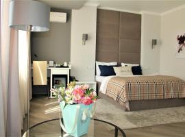 Mon Ami Villa Accommodation Bahrain