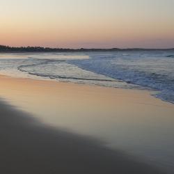 Praia do Tofo Accommodation Bahrain