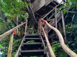 Castle Tree House And Bungalow Accommodation Bahrain